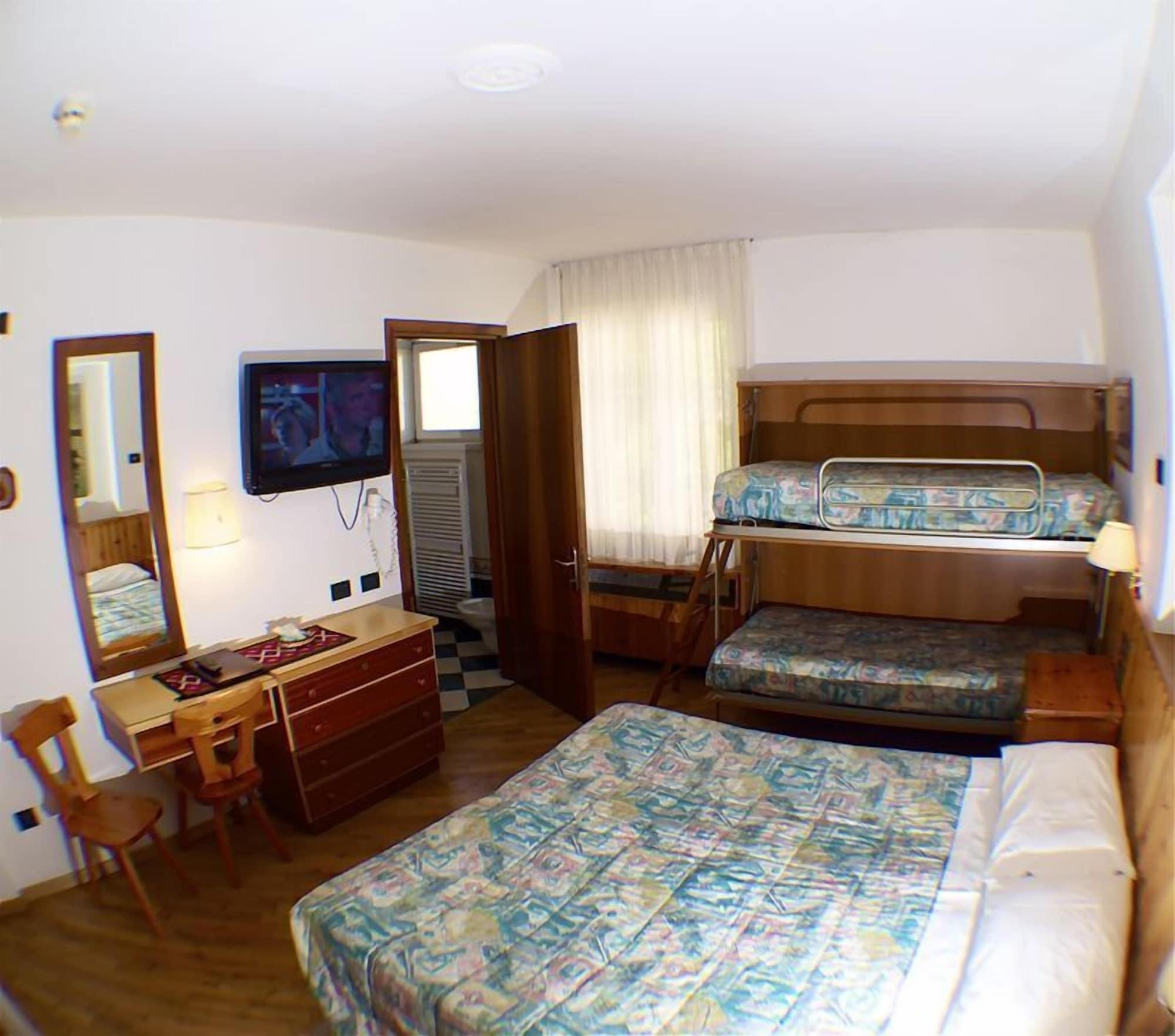 Laurino Hotel โมเอนา ภายนอก รูปภาพ